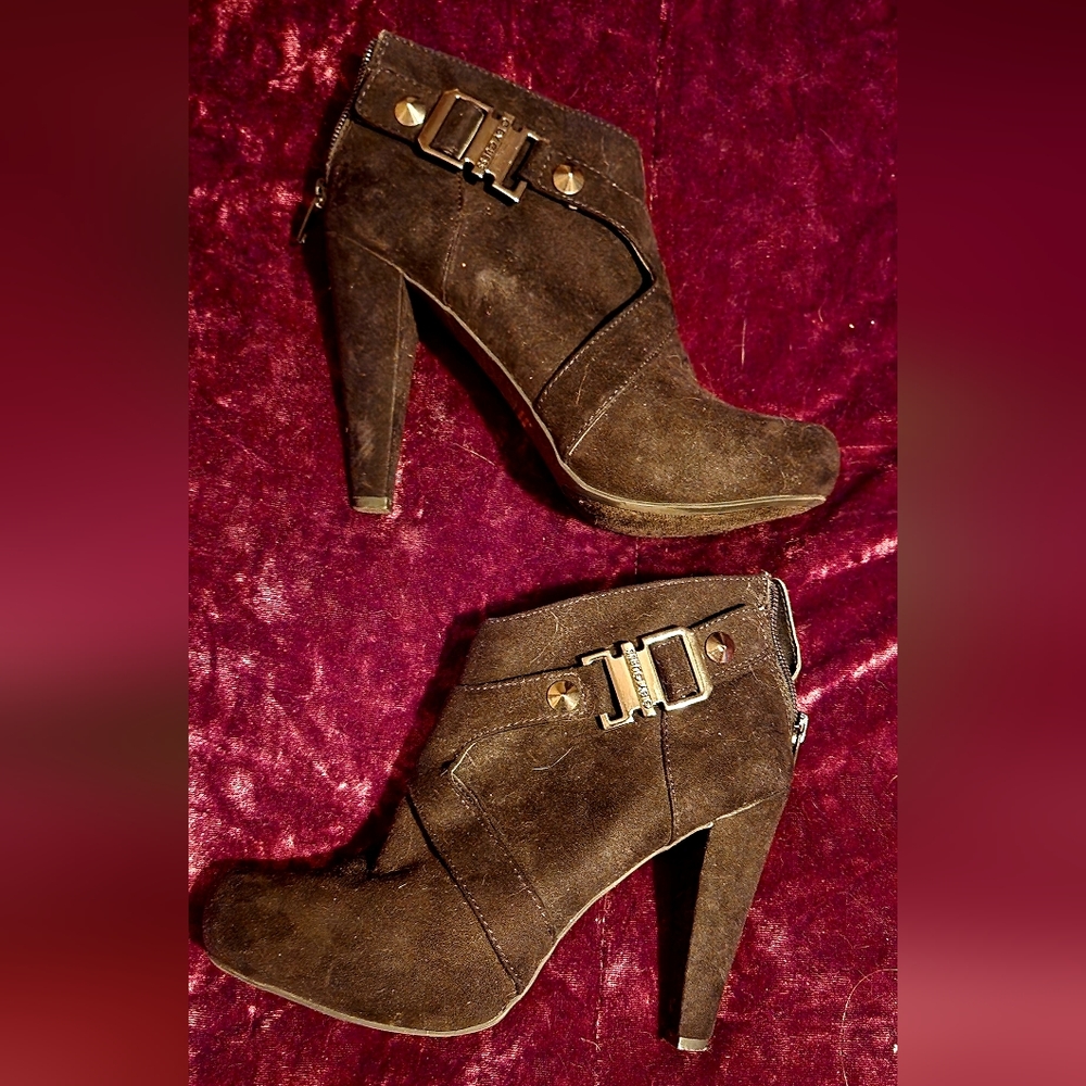 Guess black women's boots